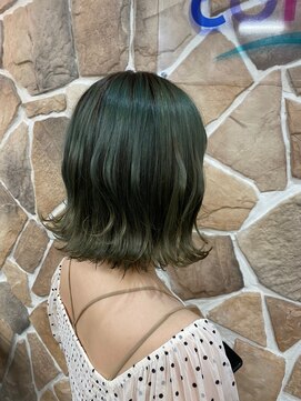 カラーリゾートAi 葛西店 艶オリーブ