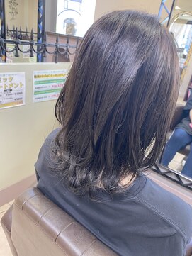 アールモンドヘア新世界 ミディアムレイヤー♪