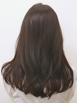 ヘアサロン ロータス(Hair Salon Lotus)の写真/乾燥が気になるこの時期にオススメ☆広がりやパサつきを抑え、毛先までまとまる指通り滑らかな艶髪に♪