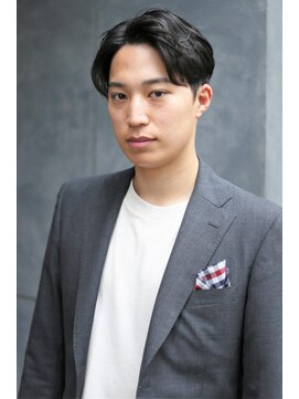 ノイセル(Noisyle) センターパートダウンパーマ