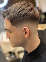 フランクスバーバーリザーブ 人形町店(FRANK’S BARBER RESERVE) ミッドスキンフェードアップバングS