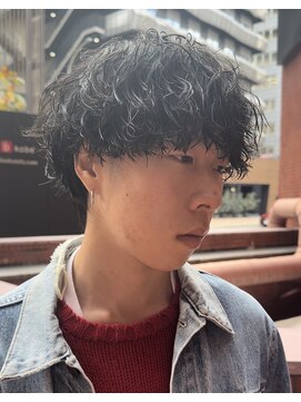 サロン ド ロイ(Salon de Roi) ツイストスパイラルパーマ波巻きパーママッシュウルフ六甲三宮