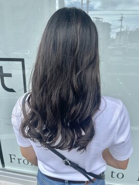 デコボコ アート(凸凹 art) コテ巻き風デジタルパーマ