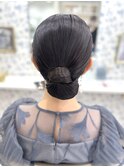 タイトシニヨン/結婚式お呼ばれヘア/二次会ヘア/参列ヘア