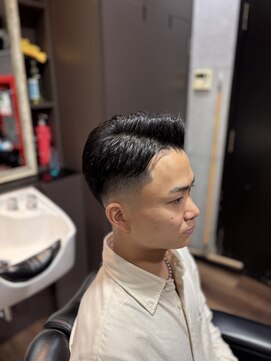 グロウヘアワークス(grow hair works) サイドパートスタイル