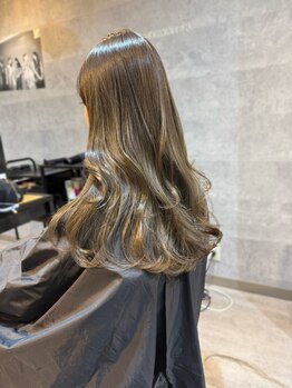 伸びてきても形が崩れない理想の美髪を叶えます☆長さは変えずに印象を変えたい方にもぴったり◎［駒込］