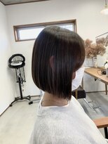 ツキ(TSUKI)&nbsp;前下がりボブ