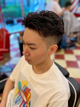 キングスマントーキョー 府中店(KINGSMAN TOKYO) 宮城リョータ風パーマ