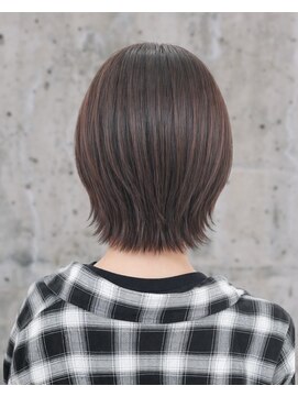 カットワークススリックバイフェローズ(CUT WORKS SLICK by fellows) まとまり重視のくびれ外ハネボブ