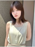 前髪カット ミディアムヘア グレーベージュ 小顔 前髪パーマ