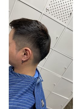 ヘアーエス(hair.-s-) 刈り上げショート