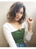 グラデーションカラーハイライトひし形くびれセミディ