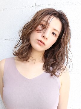 マーケット(MARKET) 脱力感ウェーブ×マットベージュ