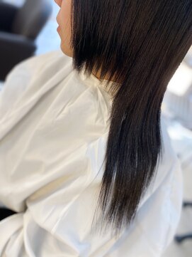 ヘアメイクサロン ゼロ(ZERO) セミロングエクステでエモめウルフカット♪