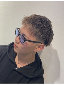 サップ 茨木店(Sup) ツイストパーマ/フェードカット/大阪/茨木/新大阪/京都/吹田