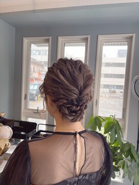 ジーズ(G's) 大人可愛い♪ユルフワ柔らかアップヘア