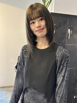 ヘアーアイストゥーレ(HAIR ICI TRE) フェイスレイヤー　オリーブグレージュ　ブリーチなし　担当熊倉