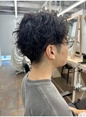 ツイストスパイラルパーマメンズマッシュ刈り上げ 奥東巧真