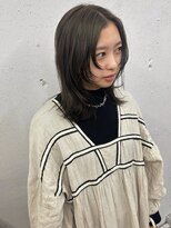 ソーソー(SoSo)&nbsp;《SoSo》顔まわりレイヤー×オリーブカラー