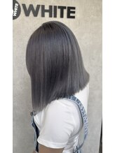 どの季節にもぴったり♪シルバー系カラー