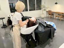 癒しのシャンプータイムで極上のリラックスをブリーチ/ブリーチなしダブルカラー/韓国/レイヤーカット/