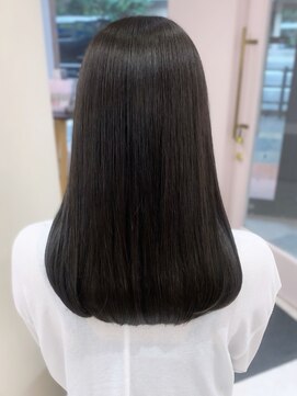 ソンノ(sonno) グレージュカラー 透明感カラー 髪質改善ストレート 艶髪 20代