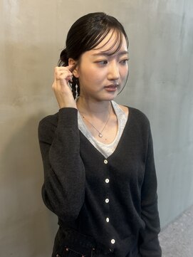 ウム(umu.) 韓国ヘア/カチモリ/シースルー/お呼ばれヘア