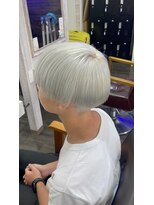 ヘアーエクステンド エフ 渋谷(f)&nbsp;ホワイトカラー/シルバーカラー/メンズブリーチ/渋谷