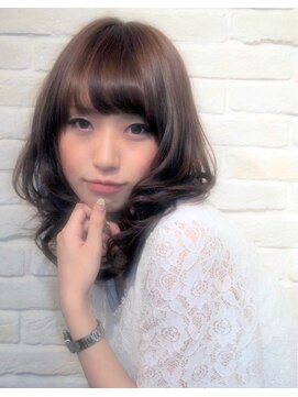 フチュール(Futur) 甘めスウィートセミディ