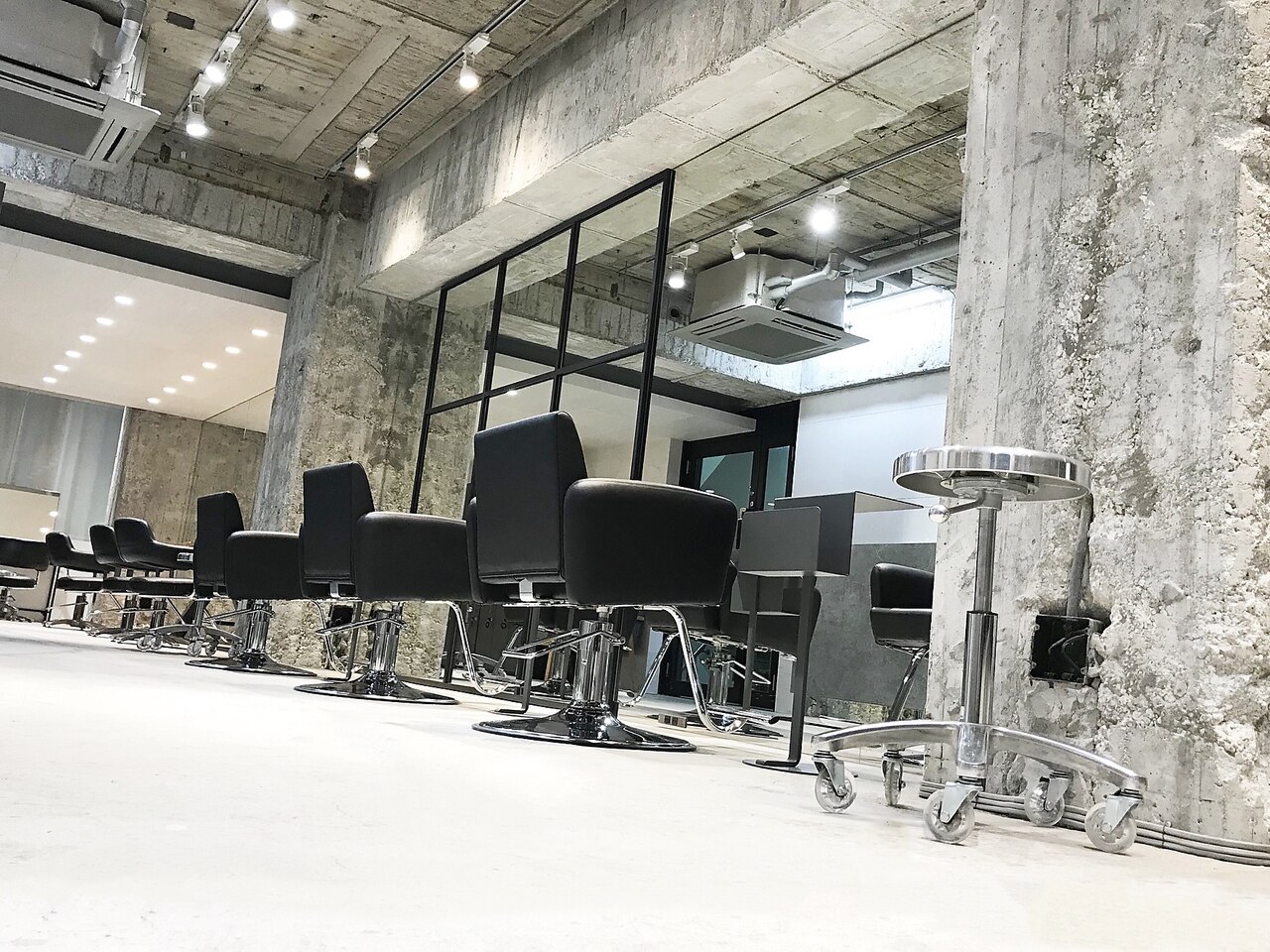 新橋 東京都 で縮毛矯正がおすすめ 美容室の口コミランキングtop9 Tuyakami 新橋 東京都 で縮毛矯正がおすすめ 美容室の口コミランキングtop9 Tuyakami