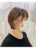 イヤリングカラー+ショートボブ/白髪ぼかし/ハイライト/30代40代
