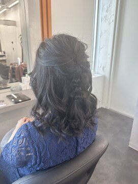 エイト 立川店(EIGHT) ハーフアップヘアアレンジ