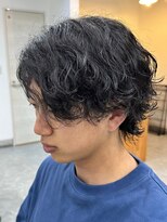 フゥ 宇都宮(FeU)&nbsp;波巻きパーマメンズパーマメンズヘアツーブロックツイストパーマ