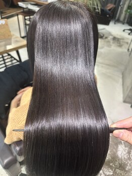 アイノア ハナレ 綾瀬(AInoa Hanare)の写真/クセ毛・うねり・広がりなどのお悩みを解決☆髪の状態を見極め最適な施術を提案！[髪質改善/綾瀬/北千住]