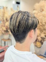 エリン バイ リル ヘアー 本陣(eLin by LiL hair)&nbsp;メンズ刈り上げマッシュ×ハイライト