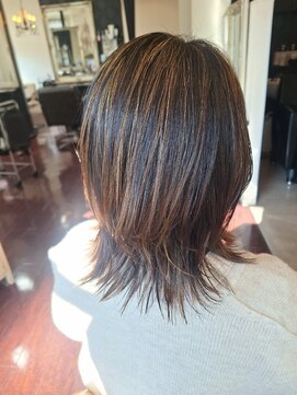 ローレン(LOREM) グレイ×ハイライトカラー12.23クラゲヘアー