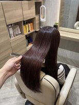 ヒルズ(Hills)&nbsp;美髪矯正と相性抜群のカシスカラー