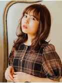 ミディアムフェミニンレイヤー