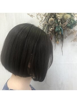 プランタン(Printemps) ぱつっとボブ大人可愛い丸みボブラベンダーアッシュ地毛風カラー