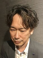 ビーダンディー(Bee dandy)&nbsp;ツーブロック デザインパーマ クラウドマッシュ スタイル