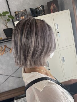 シールドヘアー 沖縄 新都心(C'LD Hair) [C'LD]切りっぱなしとシャドールーツ