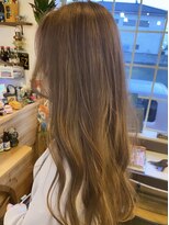 ヘッドクォーターズ(Head Quarters)&nbsp;ほんのりラベンダーの王道ベージュ