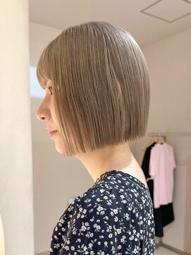 ヒビヲ(HIBIO) ショートボブケアブリーチダブルカラーミニボブハイトーンカラー