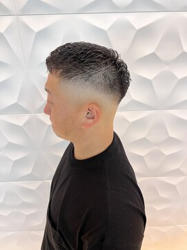 銀座マツナガ 浅草店 アイロンパーマ/スキンフェードバーバースタイル/短髪刈り上げ