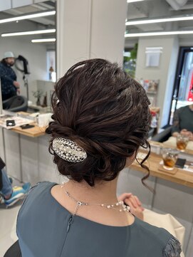 バルベストーキョーサウス(BARBES TOKYO SOUTH) ゆるふわアップ【清板】