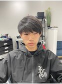 ツーブロック刈り上げマッシュ