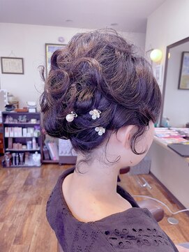 サロンドミナ(SALON DE MINA) カールアップ