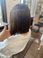 美容室 ルチア ハワイ(Luccica HAWAII) 【luccicaＨＡＷＡＩＩ/森麻乃】前下がりボブ