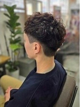 ヘアアンドメイク イムス(hair&make imus)の写真/メンズパーマで動きを出したい方にオススメ★どんなシーンでも対応できる万能スタイルを実現します◎