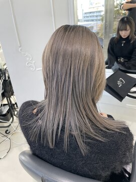 エアー 青山(AIR) ハイトーンシルバー